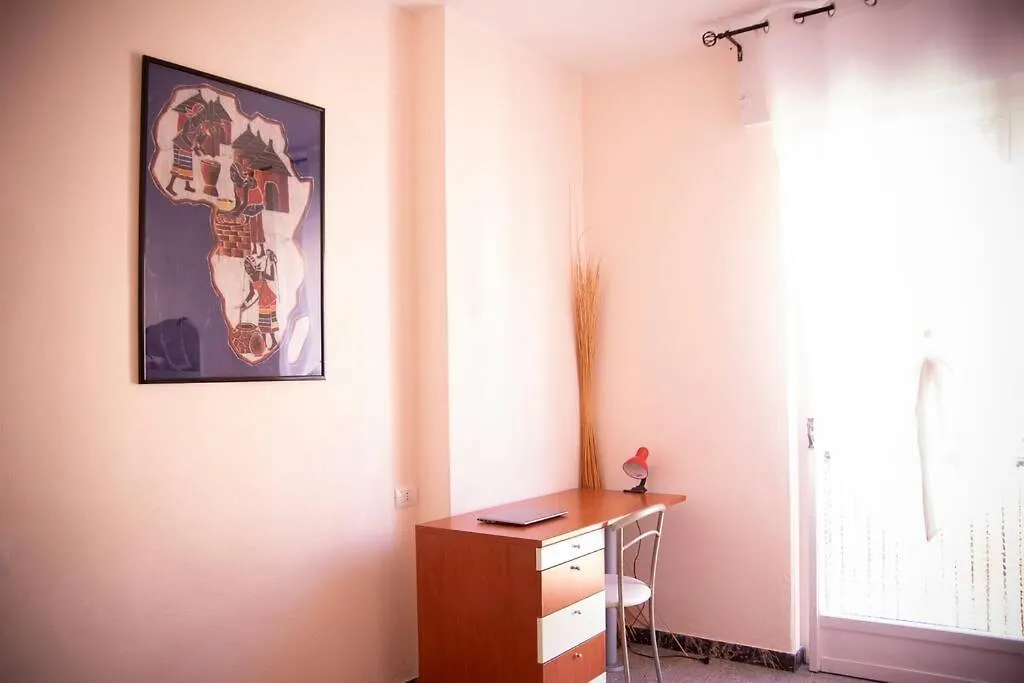 Pop In! Sunny 2Bdr Apt Cagliari Near The Beach 아파트