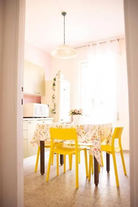 Pop In! Sunny 2Bdr Apt Cagliari Near The Beach 아파트